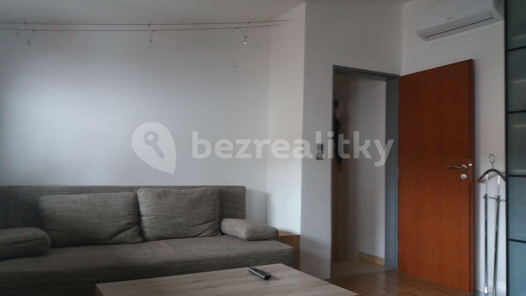 1 bedroom flat to rent, 32 m², Lípová, Ostopovice, Jihomoravský Region