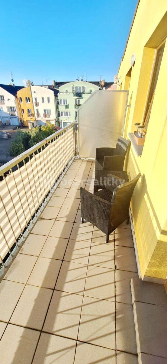 Studio flat to rent, 33 m², Jordánská, Prague, Prague