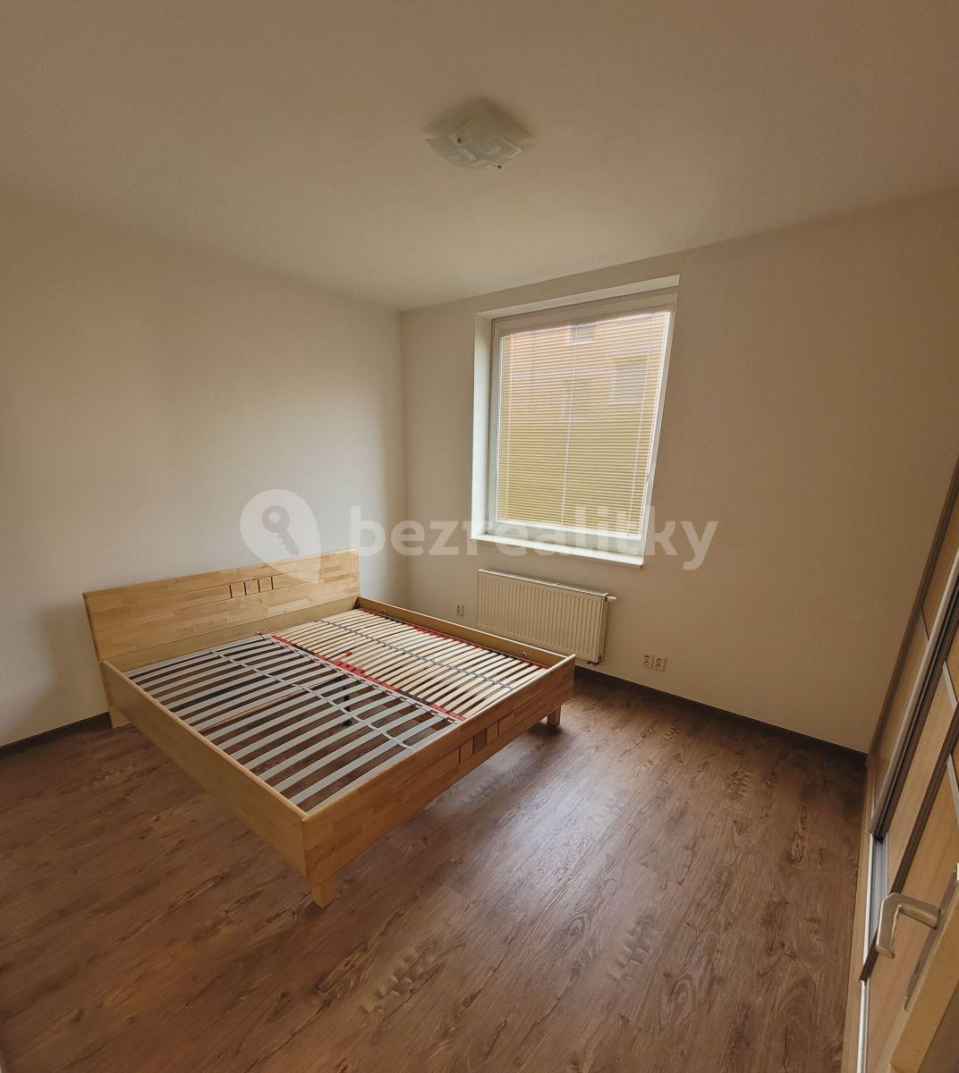 1 bedroom with open-plan kitchen flat to rent, 57 m², Kateřinské náměstí, Prague, Prague