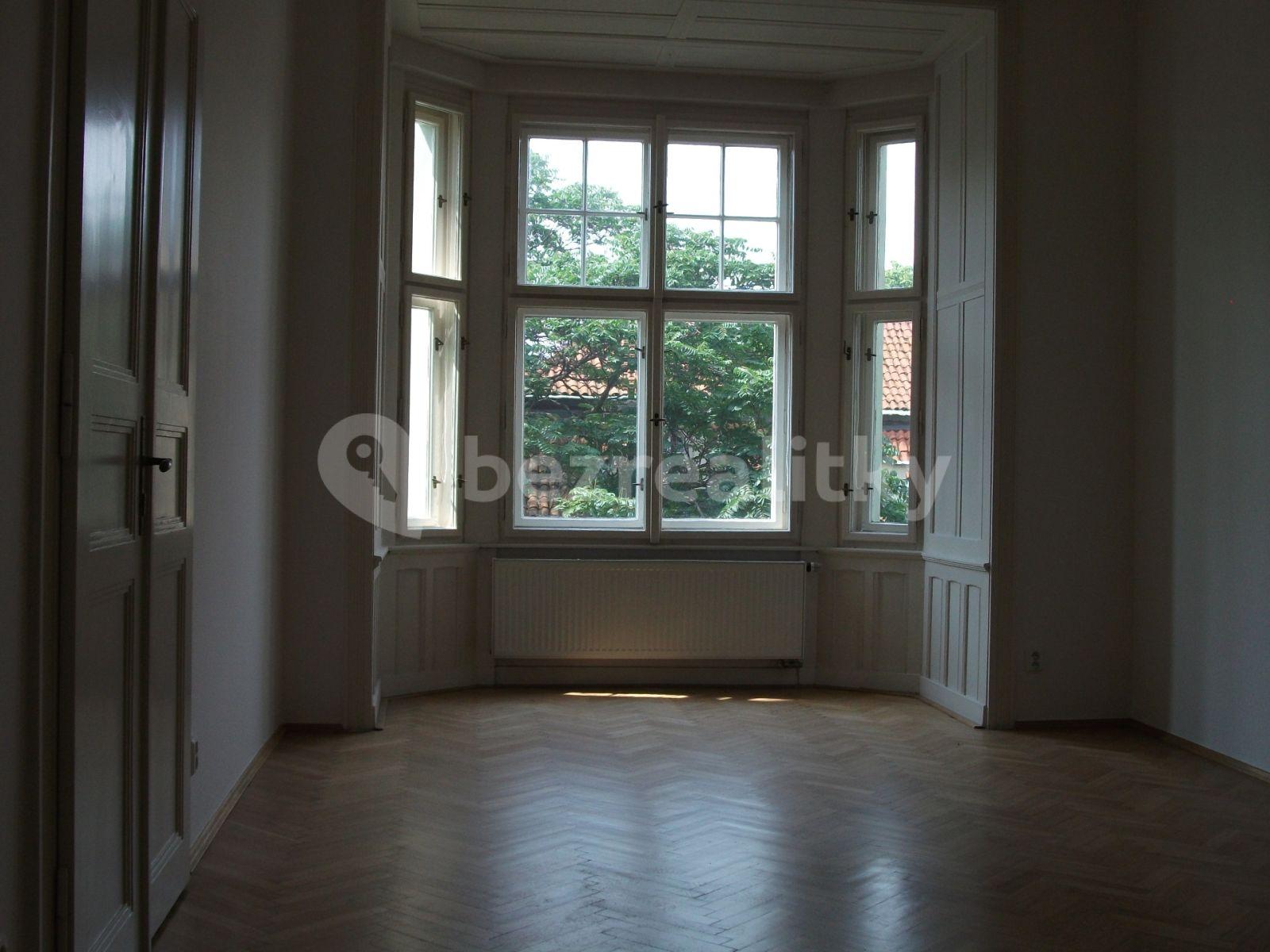 4 bedroom flat to rent, 148 m², U Havlíčkových sadů, Prague, Prague