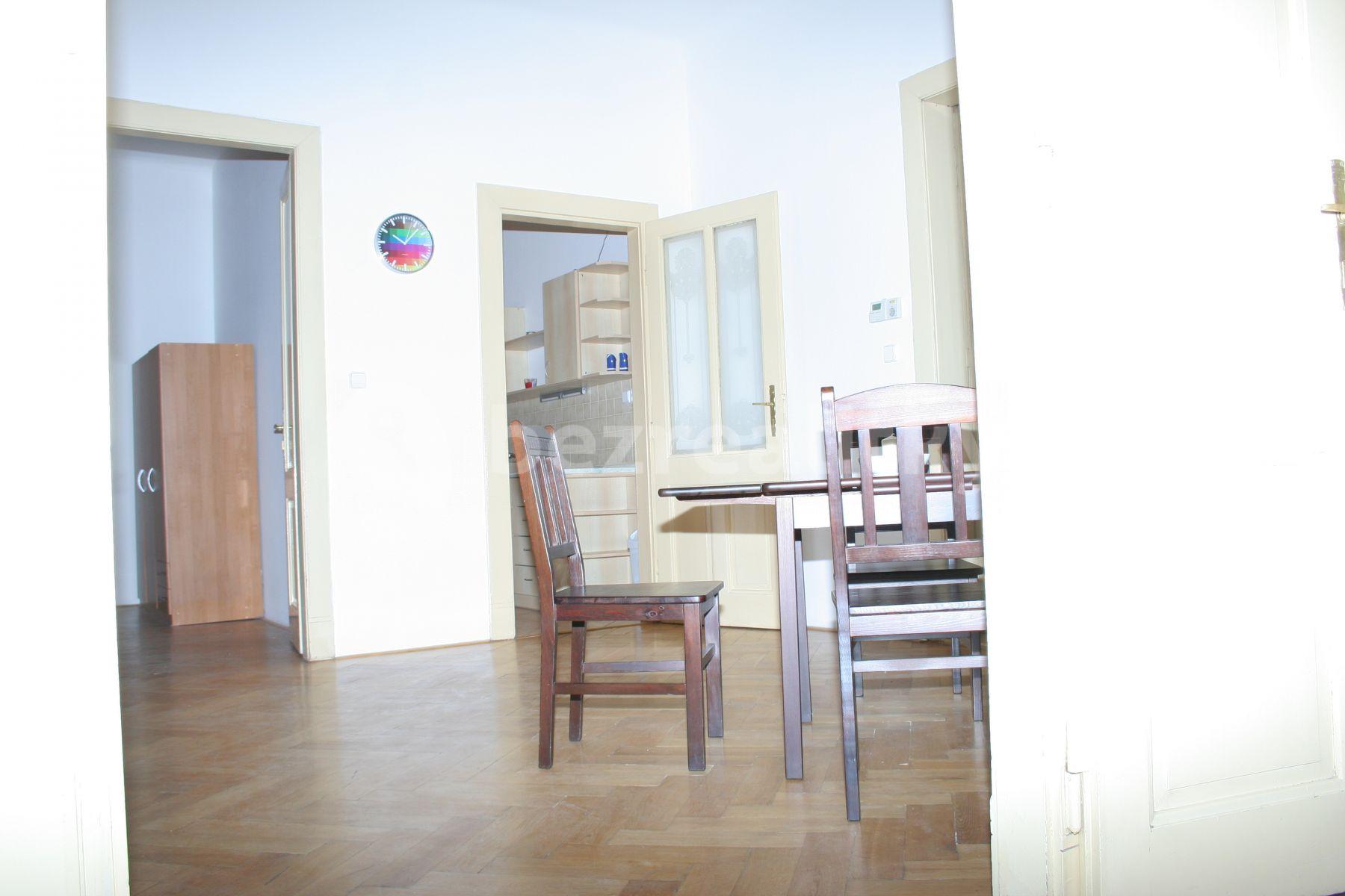 3 bedroom flat to rent, 85 m², Preslova, Prague, Prague