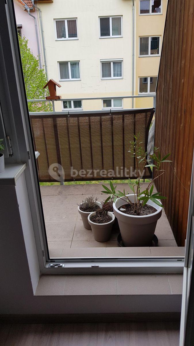 2 bedroom flat to rent, 62 m², Gen. Peřiny, Hustopeče, Jihomoravský Region