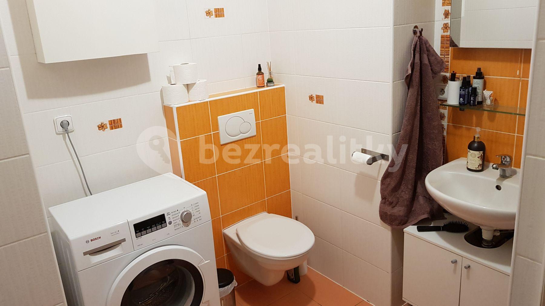 2 bedroom flat to rent, 62 m², Gen. Peřiny, Hustopeče, Jihomoravský Region