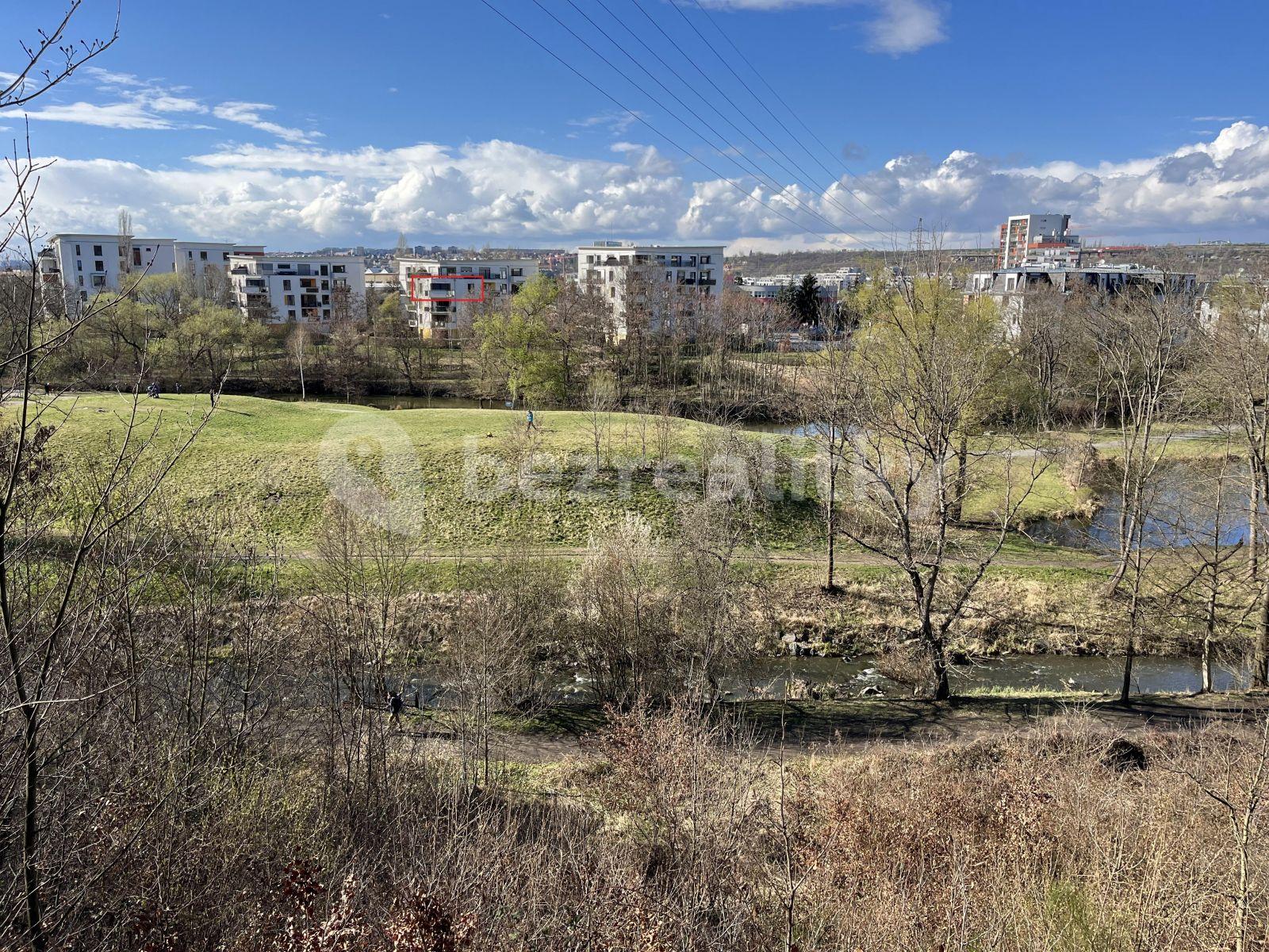 2 bedroom with open-plan kitchen flat to rent, 78 m², Nademlejnská, Prague, Prague