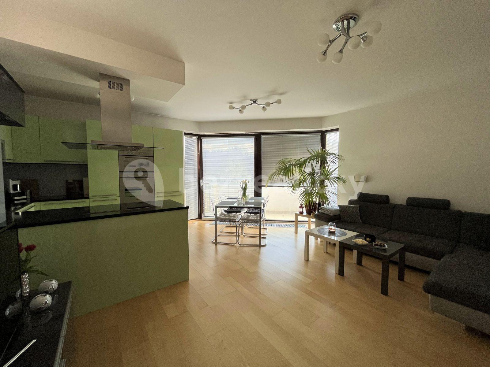 2 bedroom with open-plan kitchen flat to rent, 78 m², Nademlejnská, Prague, Prague