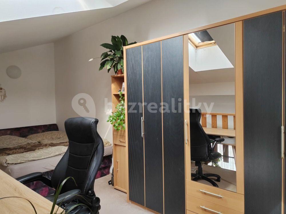 1 bedroom with open-plan kitchen flat to rent, 50 m², bratří Sapáků, Brno, Jihomoravský Region