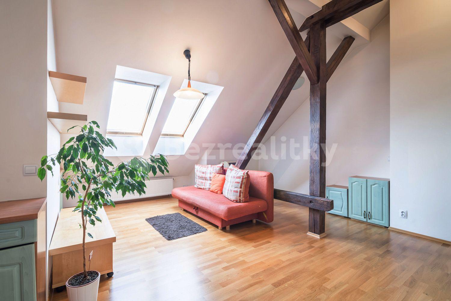 1 bedroom with open-plan kitchen flat to rent, 51 m², Poupětova, Prague, Prague