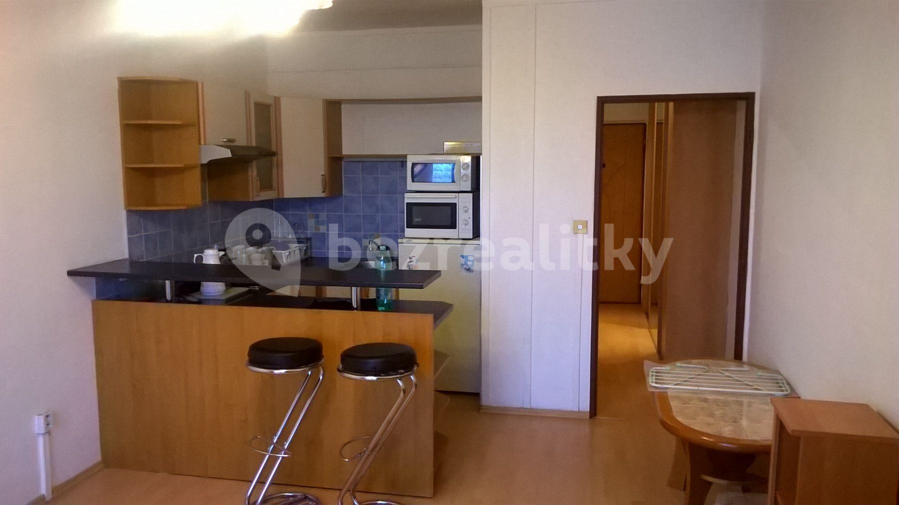 Small studio flat to rent, 30 m², Jana Masaryka, Hradec Králové, Královéhradecký Region