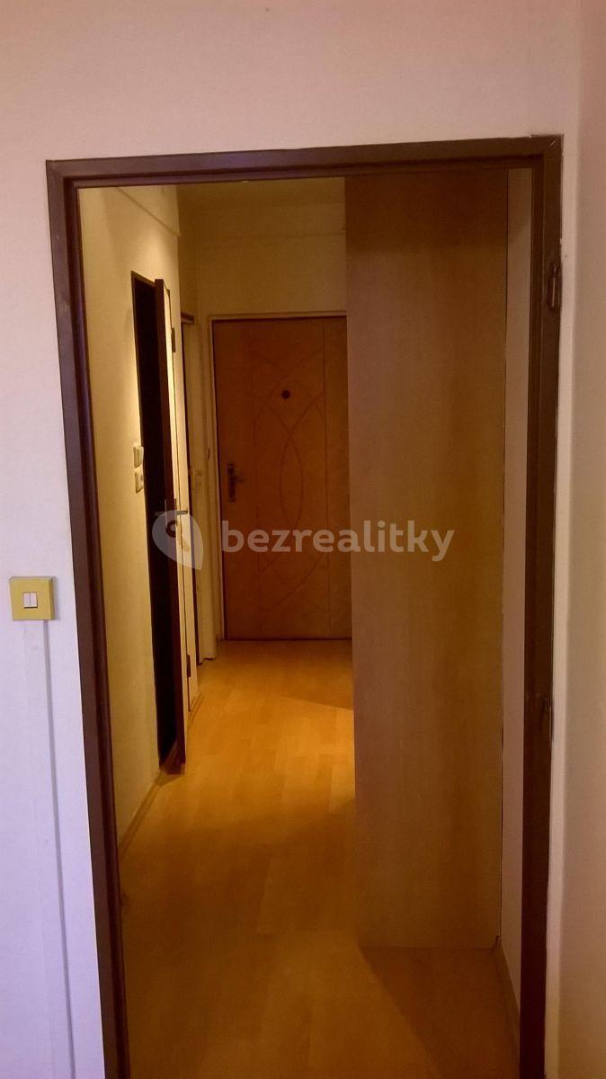 Small studio flat to rent, 30 m², Jana Masaryka, Hradec Králové, Královéhradecký Region