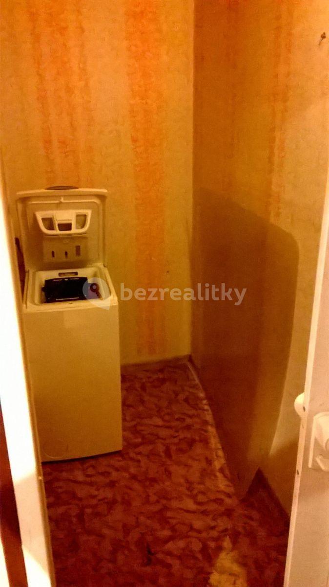 Small studio flat to rent, 30 m², Jana Masaryka, Hradec Králové, Královéhradecký Region