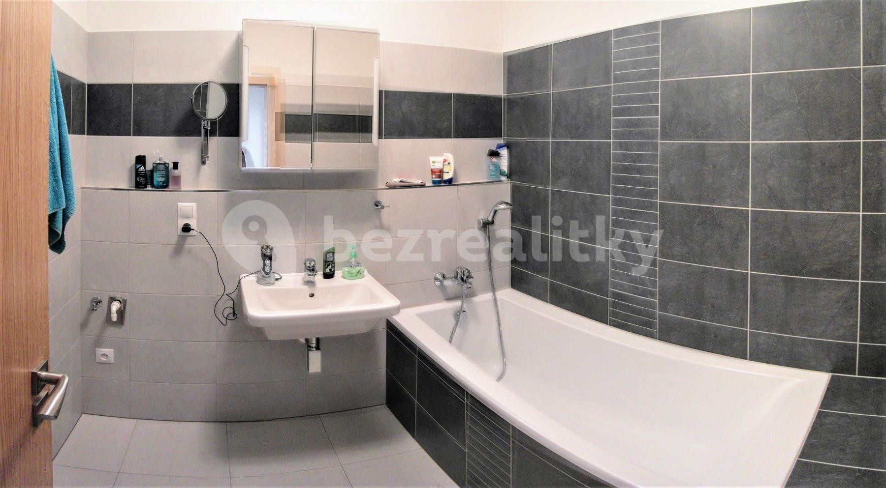 1 bedroom with open-plan kitchen flat to rent, 61 m², Kurta Konráda, Prague, Prague