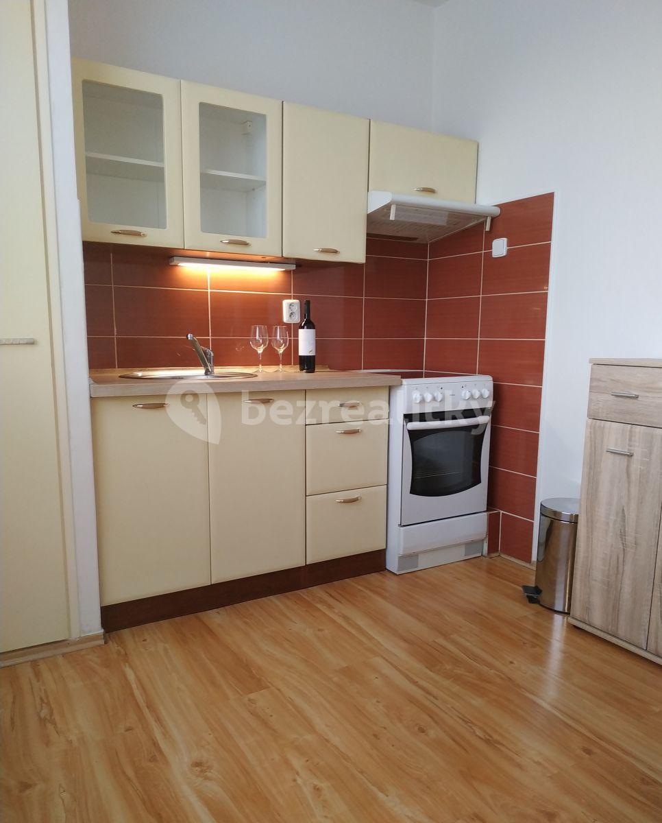 1 bedroom flat to rent, 41 m², Kunětická, Pardubice, Pardubický Region