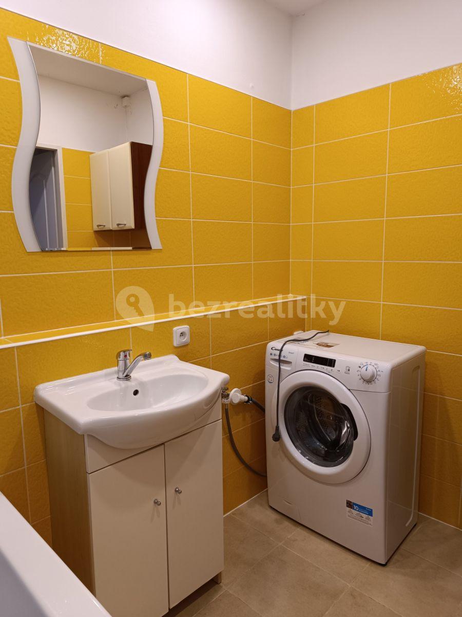 1 bedroom flat to rent, 41 m², Kunětická, Pardubice, Pardubický Region