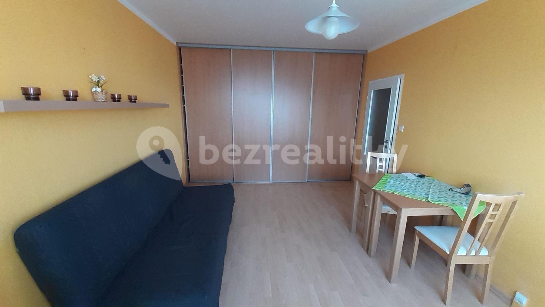 Studio flat to rent, 30 m², Mazurská, Prague, Prague