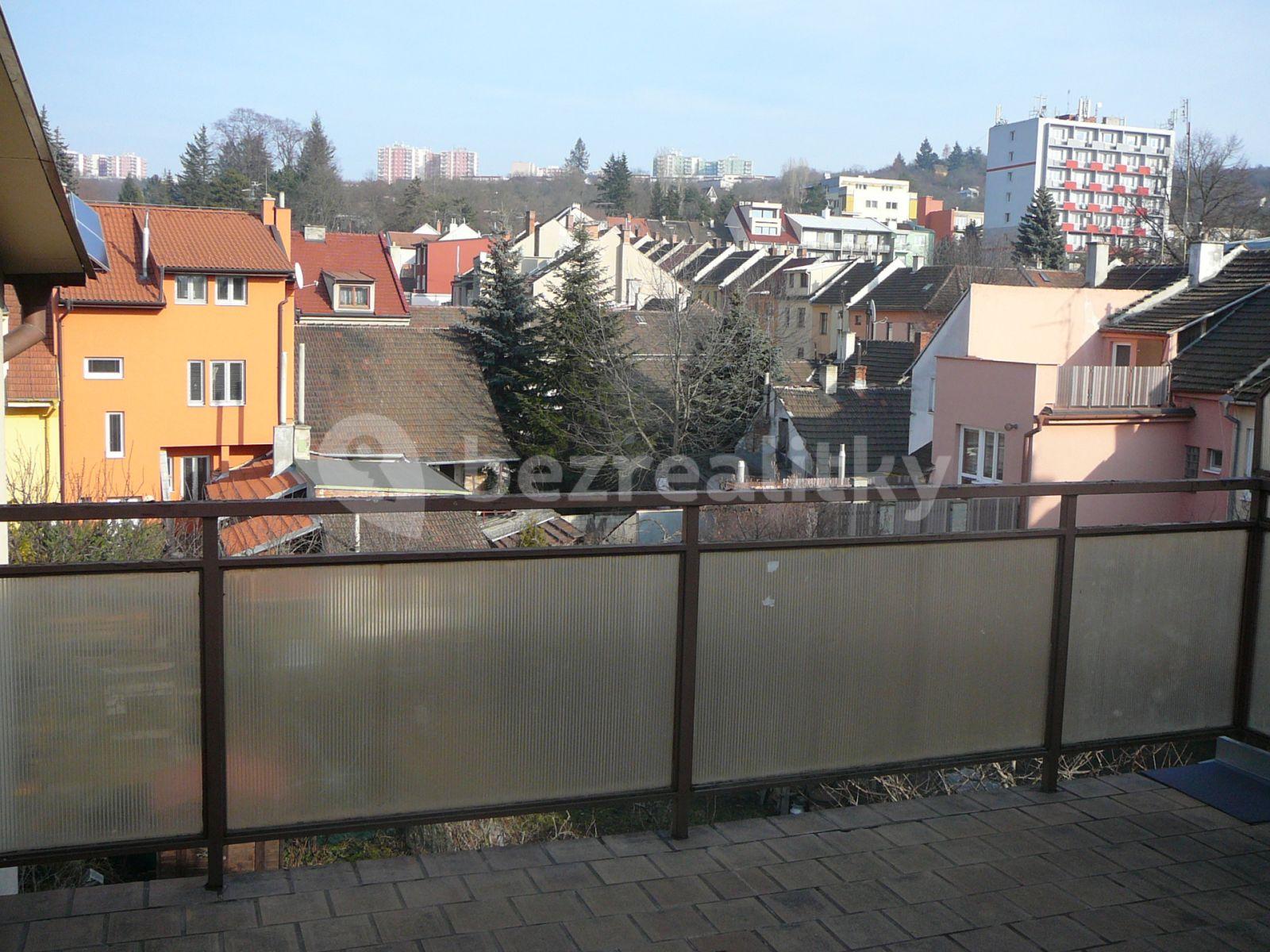 2 bedroom with open-plan kitchen flat to rent, 65 m², Svatoplukova, Brno, Jihomoravský Region