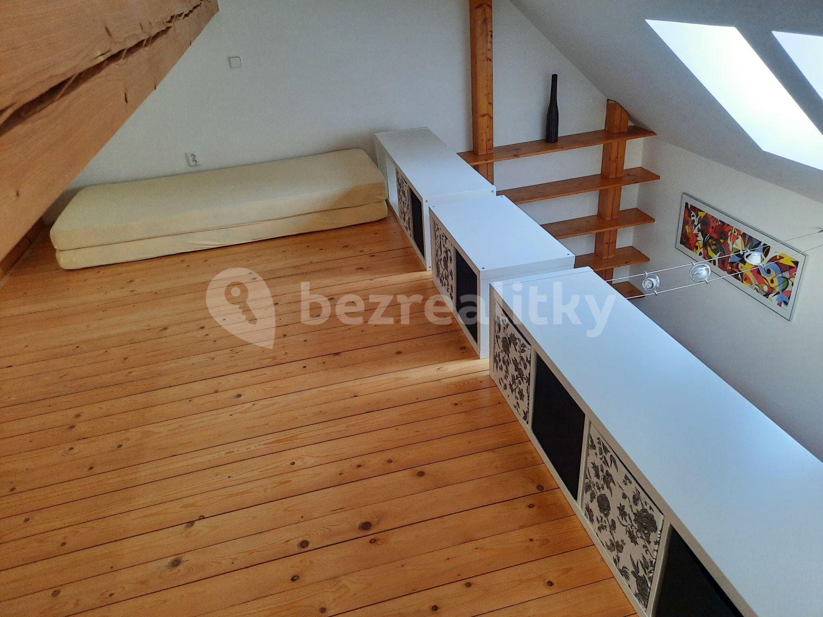 Studio flat to rent, 42 m², Do Borovin, Prague, Prague