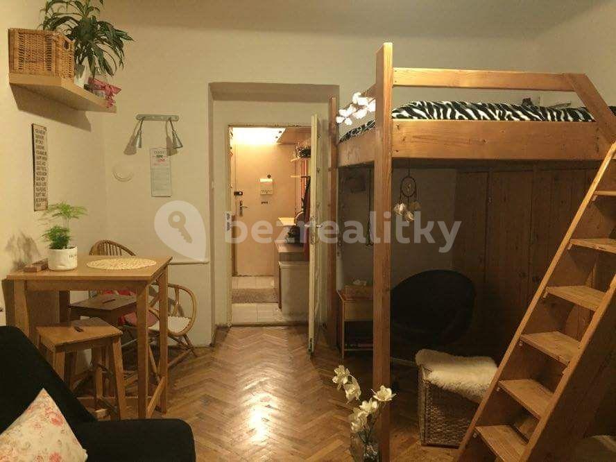 Studio flat to rent, 26 m², Kolbenova, Prague, Prague