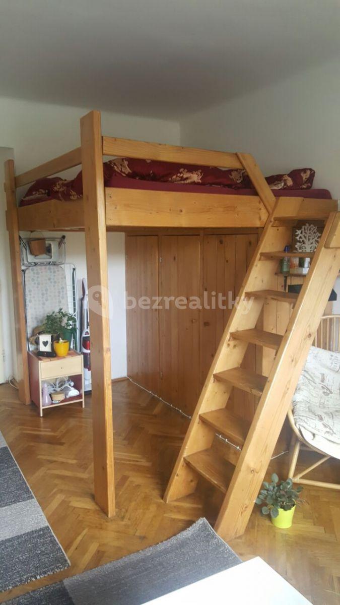 Studio flat to rent, 26 m², Kolbenova, Prague, Prague