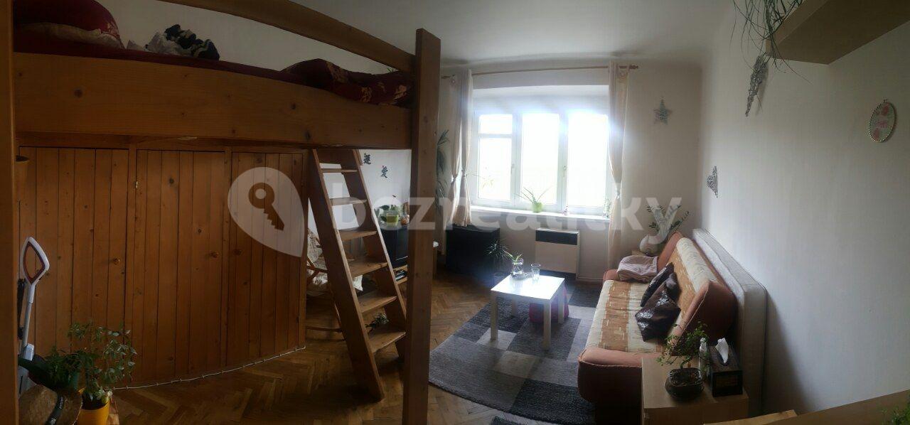 Studio flat to rent, 26 m², Kolbenova, Prague, Prague