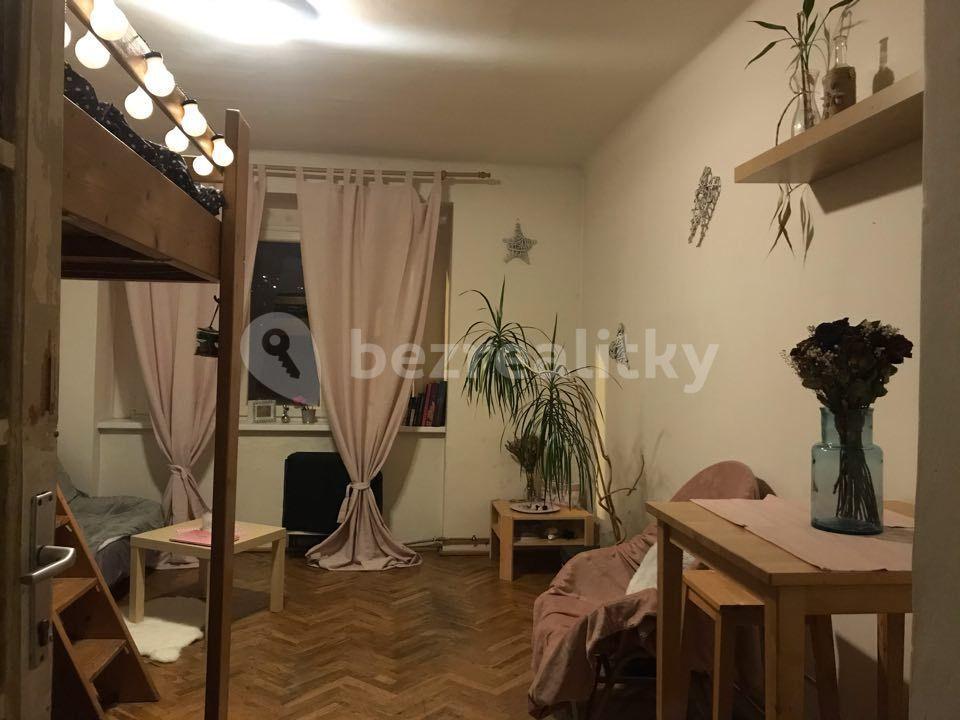 Studio flat to rent, 26 m², Kolbenova, Prague, Prague