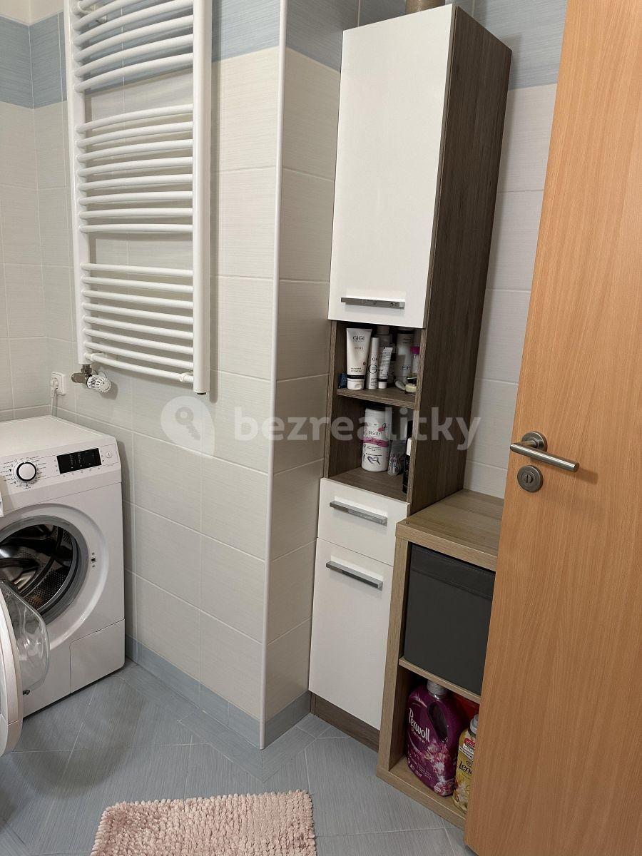 Studio flat to rent, 32 m², Zemské právo, Prague, Prague