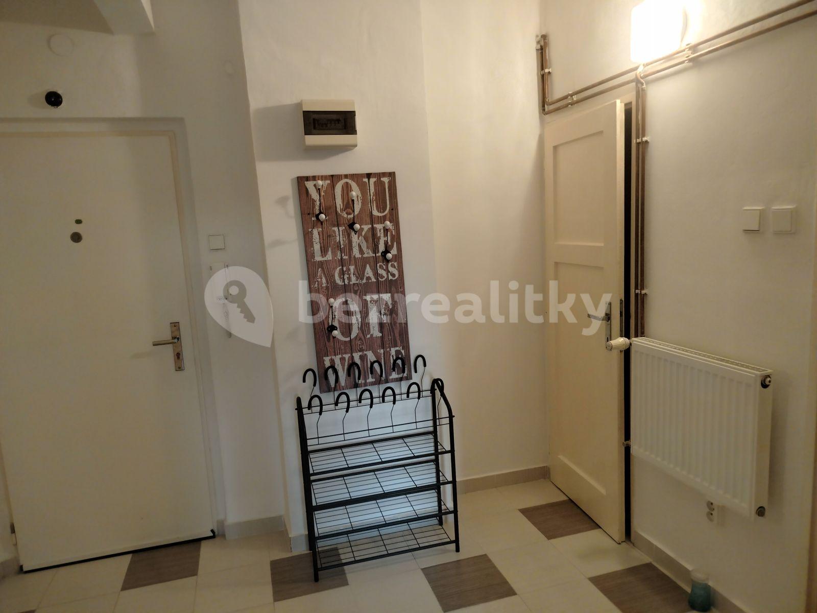 2 bedroom flat to rent, 60 m², Amurská, Prague, Prague