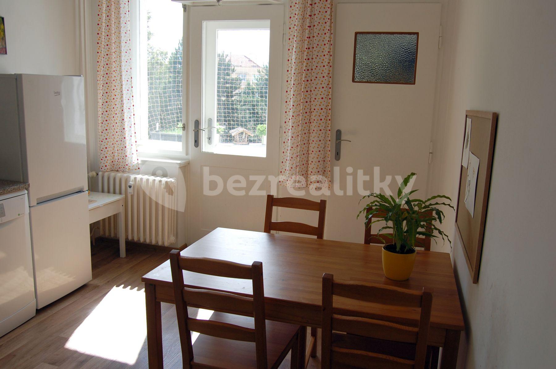 2 bedroom flat to rent, 73 m², Smetanovo nábřeží, Hradec Králové, Královéhradecký Region