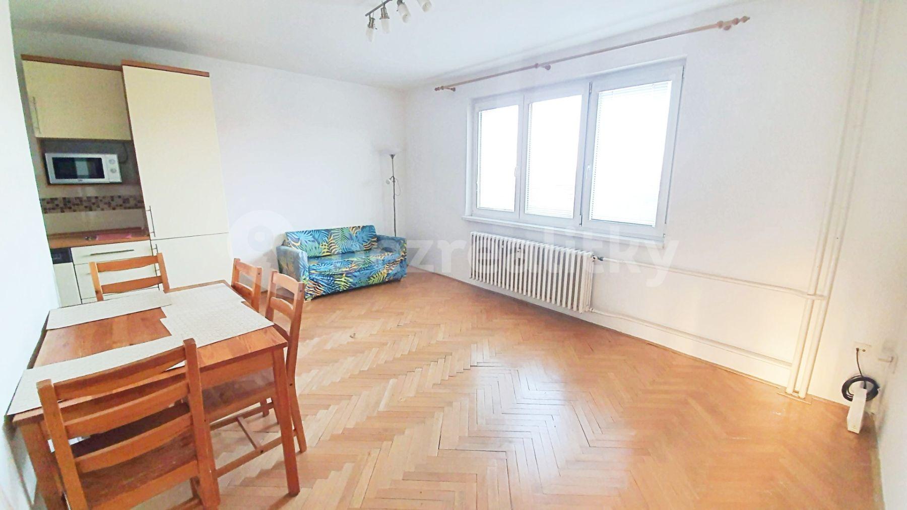 2 bedroom with open-plan kitchen flat to rent, 57 m², Bělčická, Prague, Prague