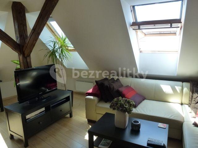 2 bedroom with open-plan kitchen flat to rent, 86 m², V Podluží, Prague, Prague