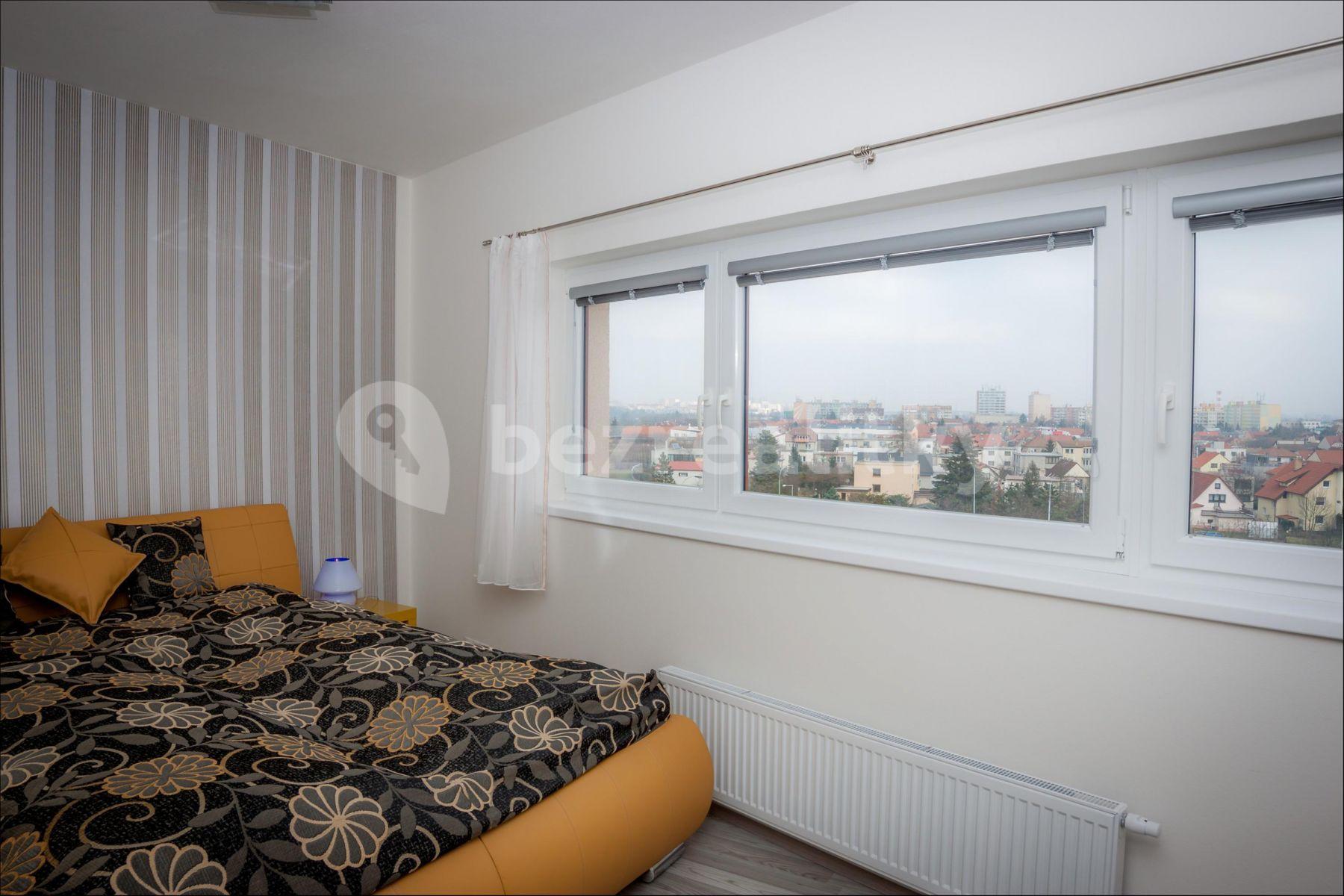 1 bedroom with open-plan kitchen flat to rent, 68 m², Freiwaldova, Prague, Prague