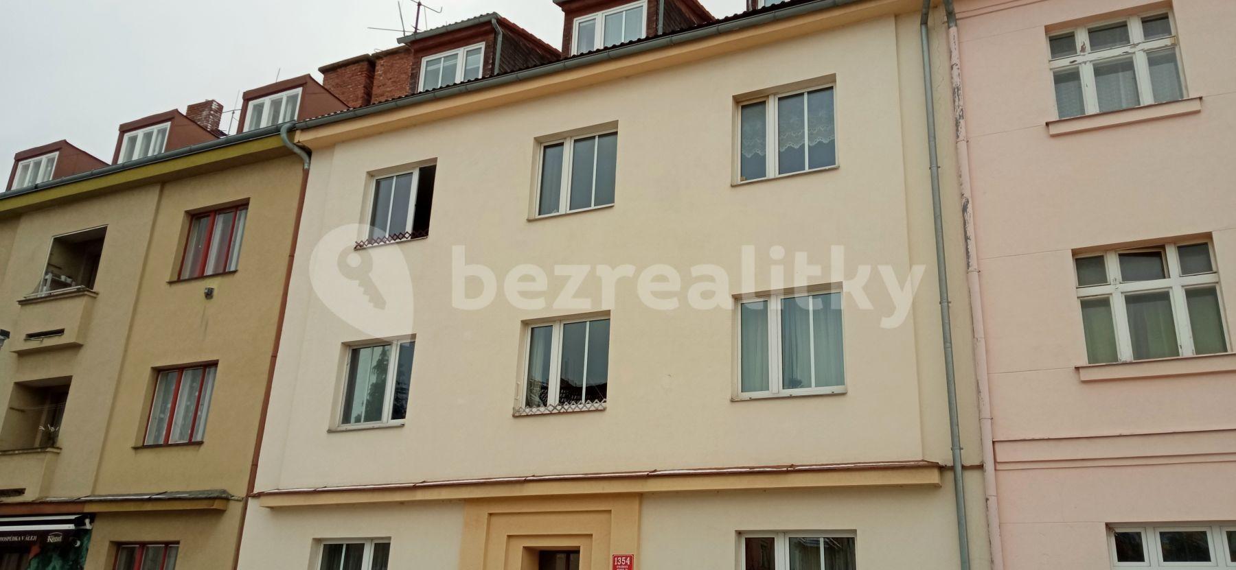 1 bedroom with open-plan kitchen flat to rent, 47 m², Kounická, Prague, Prague