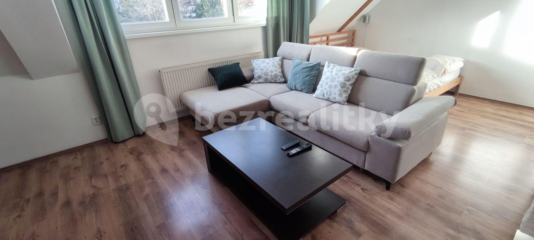 2 bedroom flat to rent, 72 m², Na Ořechovce, Prague, Prague