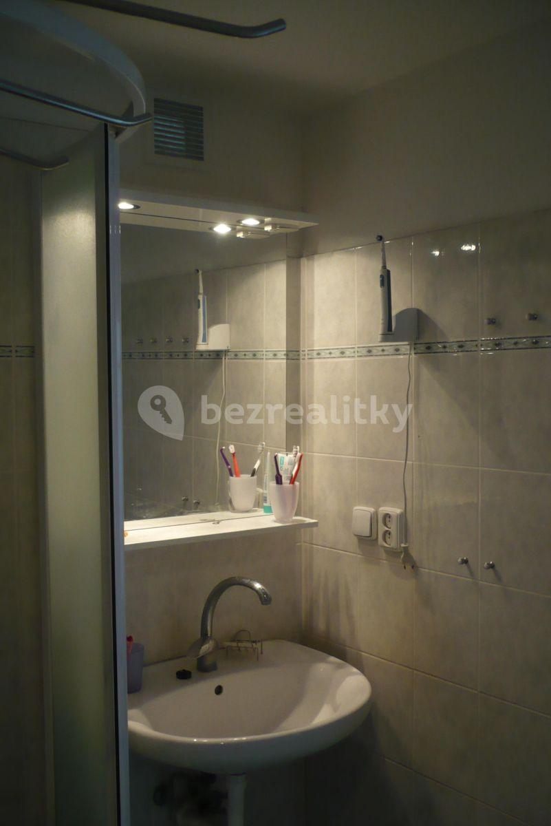 3 bedroom flat to rent, 60 m², Veltruská, Prague, Prague