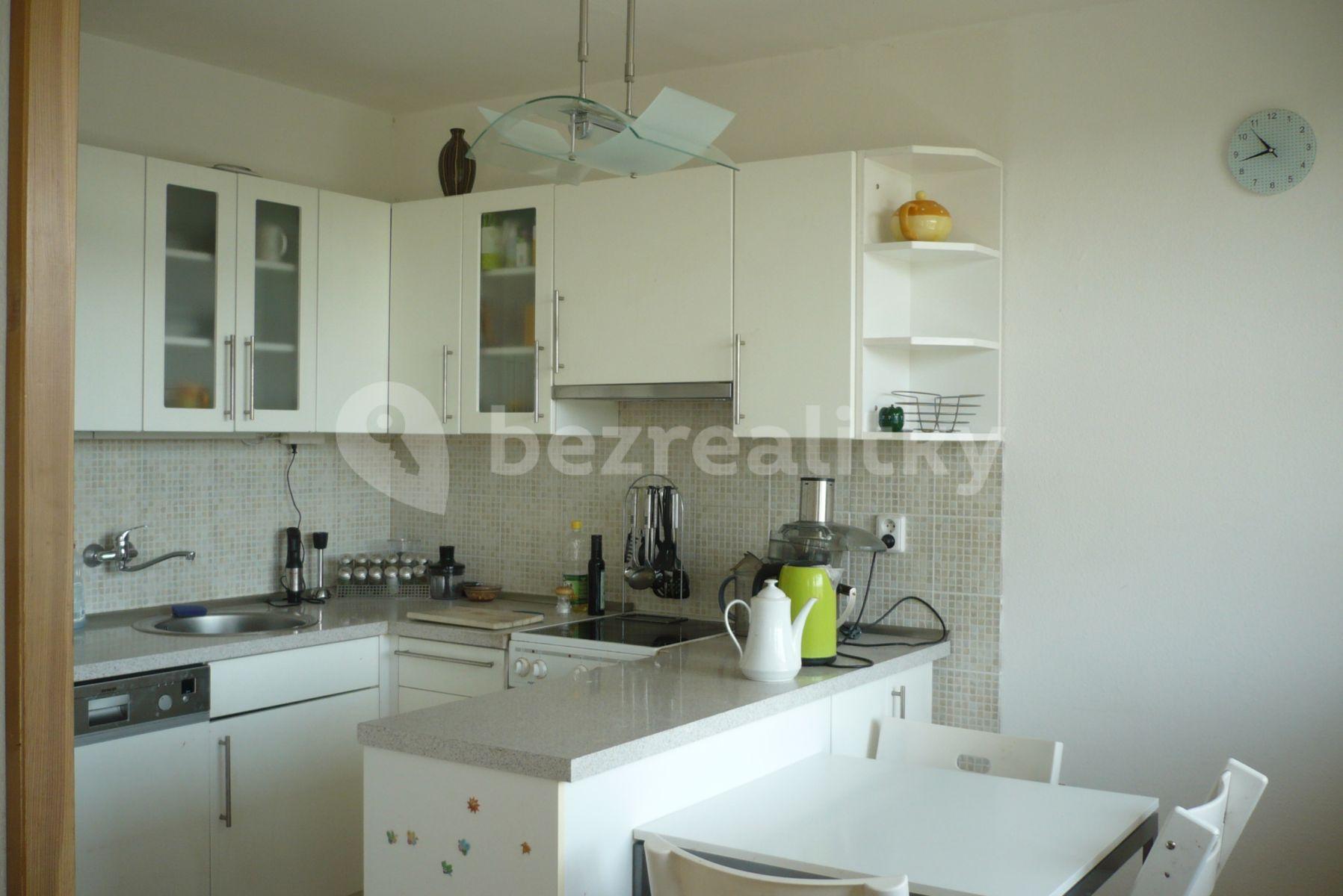 3 bedroom flat to rent, 60 m², Veltruská, Prague, Prague