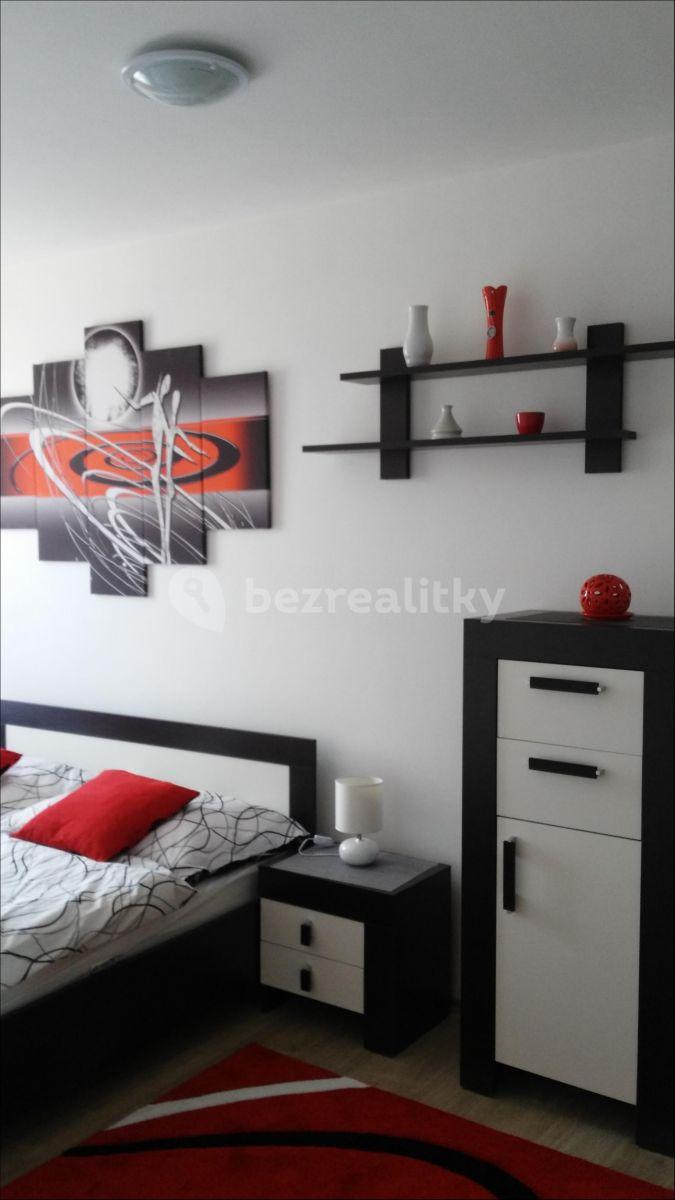 1 bedroom with open-plan kitchen flat to rent, 52 m², Halasova, Jihlava, Vysočina Region