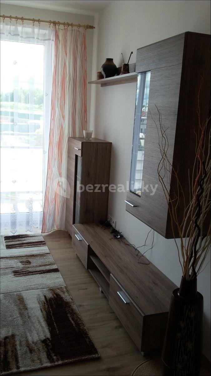 1 bedroom with open-plan kitchen flat to rent, 52 m², Halasova, Jihlava, Vysočina Region