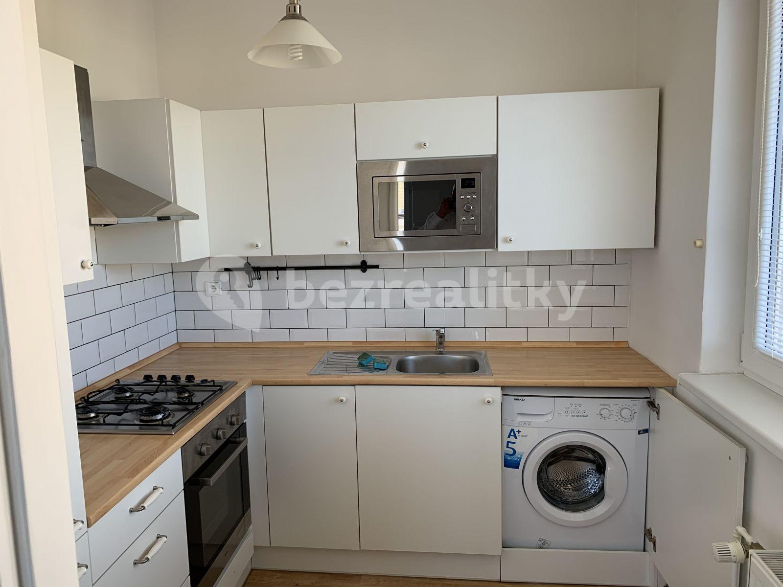 1 bedroom flat to rent, 35 m², Na Hrádku, Pardubice, Pardubický Region