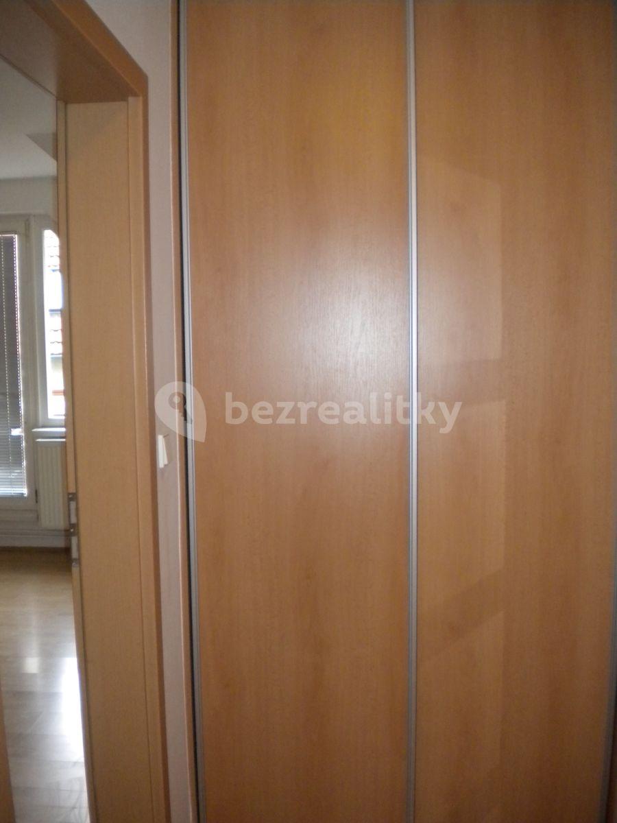 2 bedroom flat to rent, 69 m², Bohuslava Martinů, Říčany, Středočeský Region