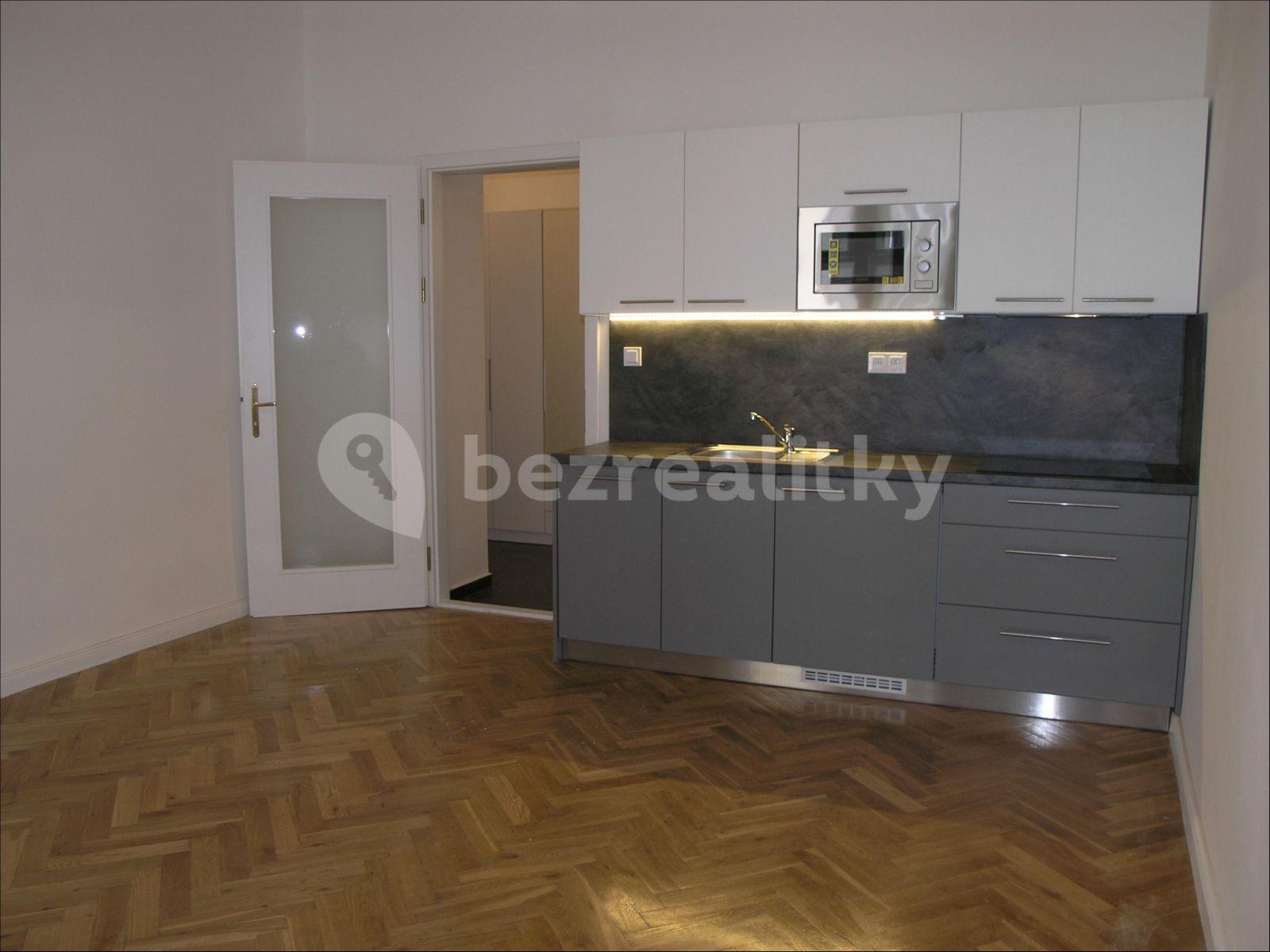 Studio flat to rent, 34 m², Šimáčkova, Prague, Prague