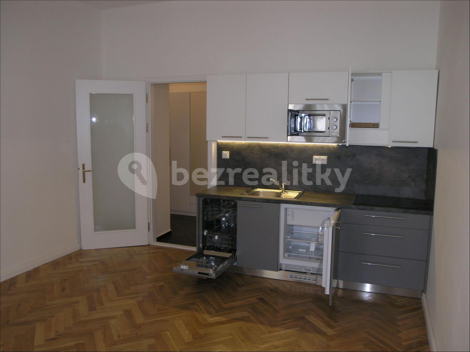 Studio flat to rent, 34 m², Šimáčkova, Prague, Prague