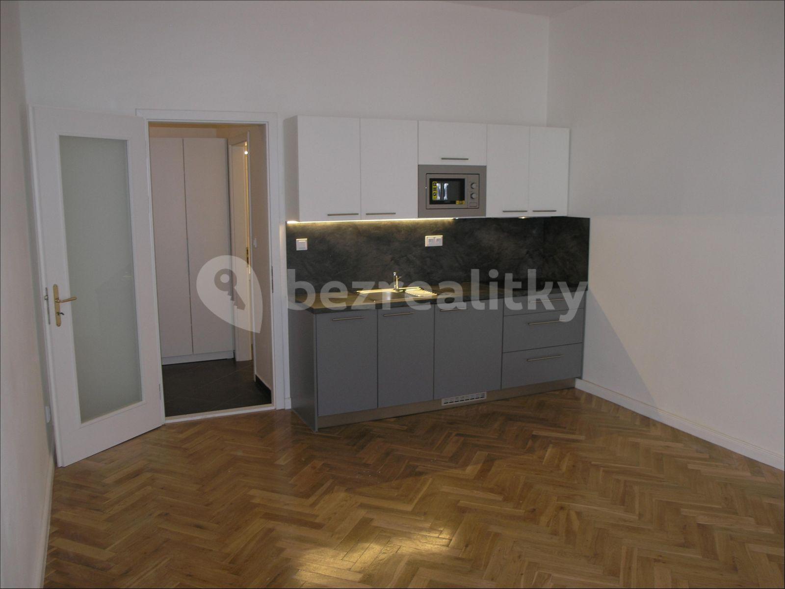 Studio flat to rent, 34 m², Šimáčkova, Prague, Prague