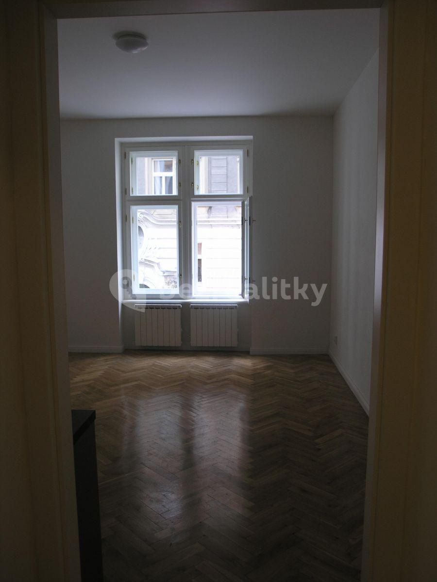 Studio flat to rent, 34 m², Šimáčkova, Prague, Prague