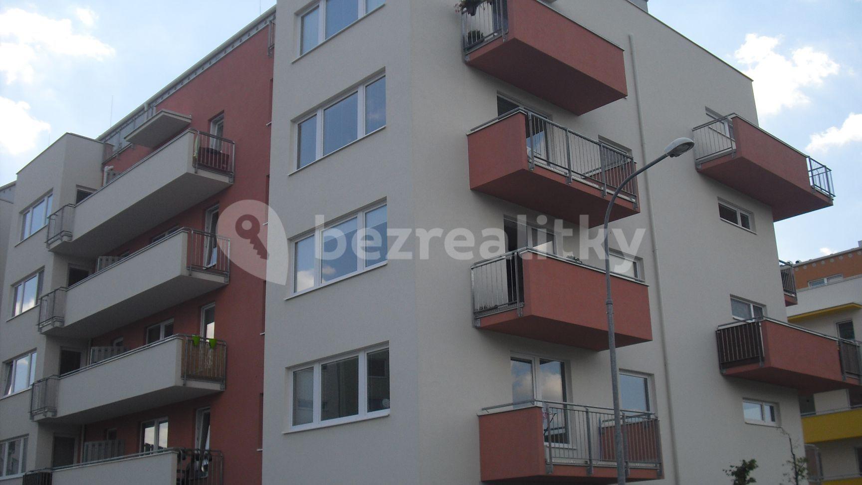 1 bedroom with open-plan kitchen flat to rent, 44 m², Hvozdecká, Brno, Jihomoravský Region