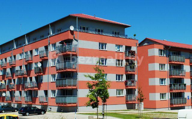 2 bedroom with open-plan kitchen flat to rent, 84 m², ulice Generála Selnera, Kladno, Středočeský Region