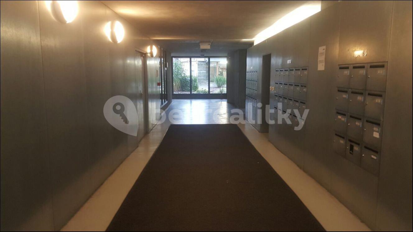 2 bedroom flat to rent, 55 m², Štítného, Prague, Prague