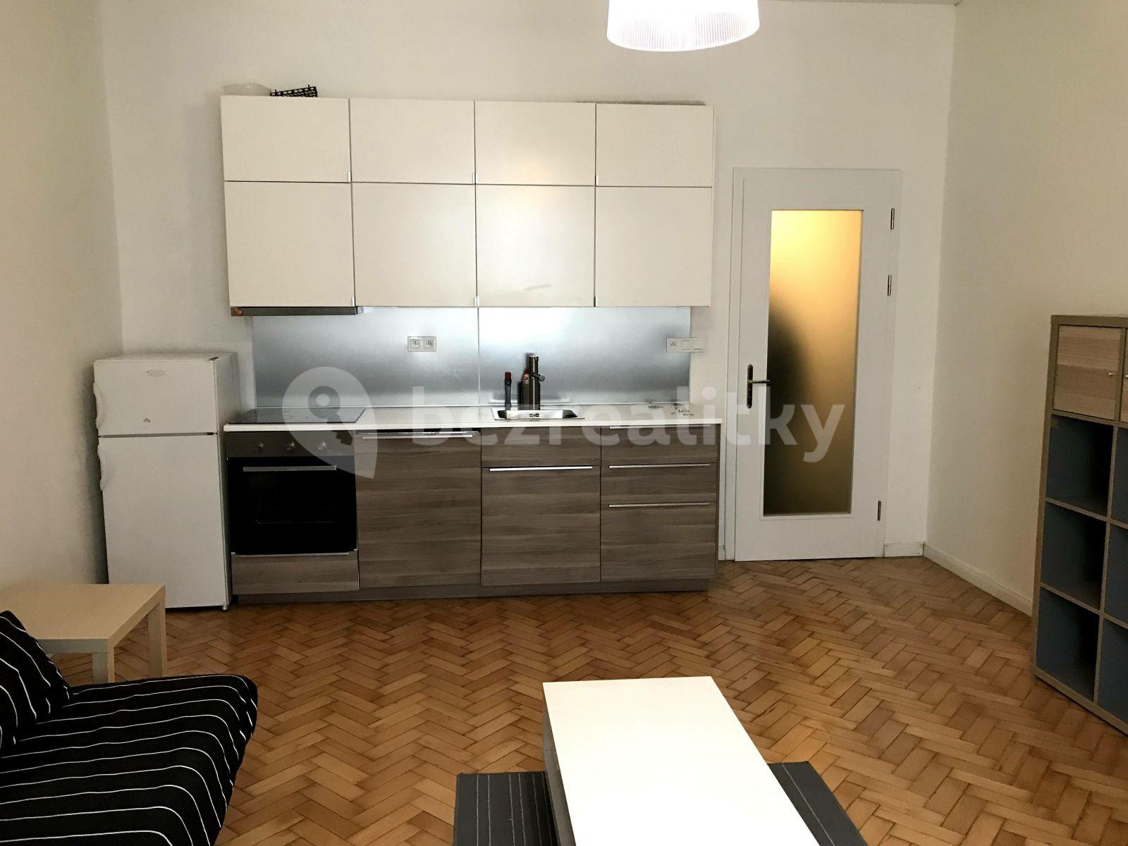 Studio flat to rent, 34 m², Šimáčkova, Prague, Prague