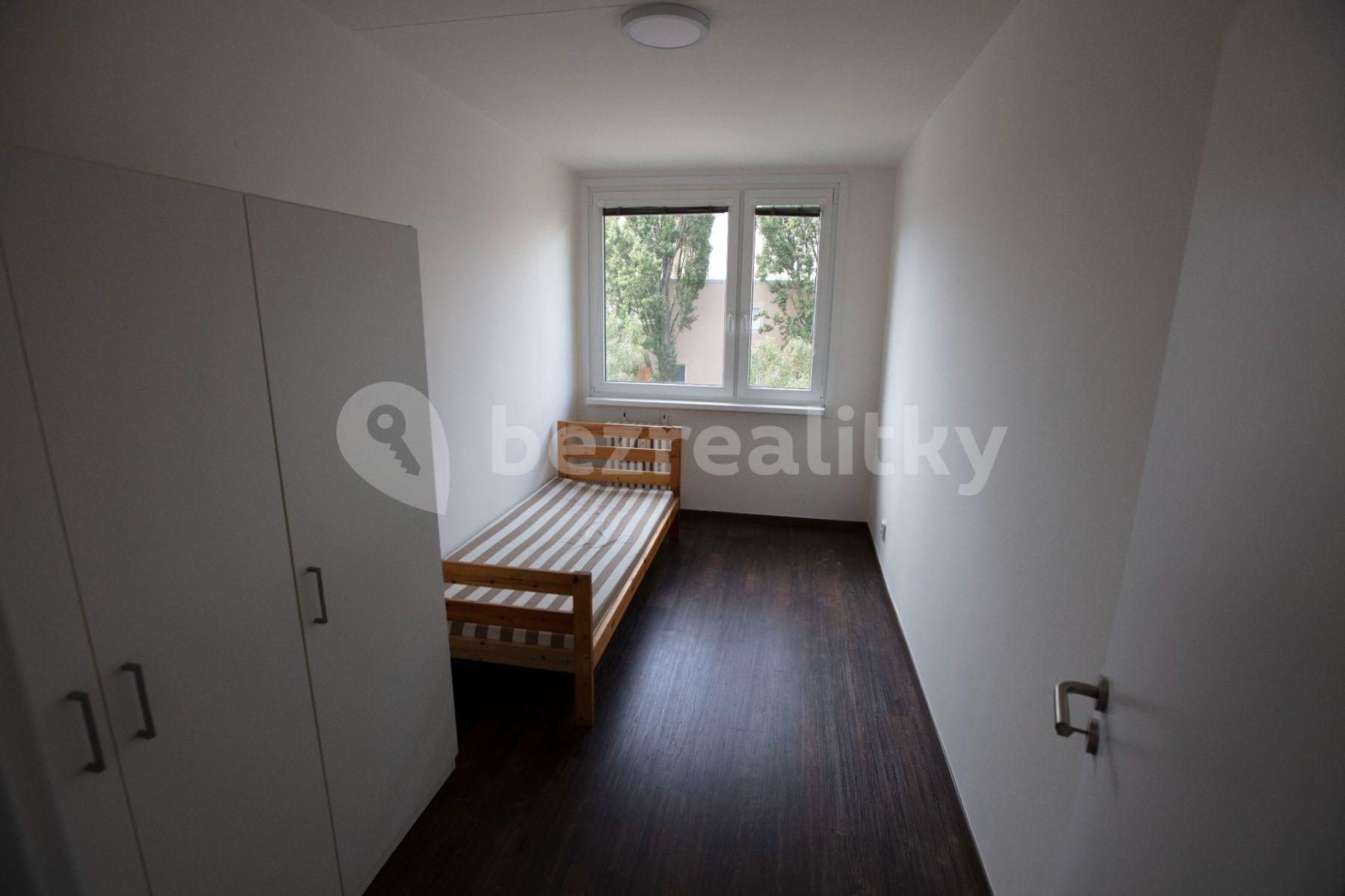 2 bedroom with open-plan kitchen flat to rent, 67 m², Jažlovická, Prague, Prague