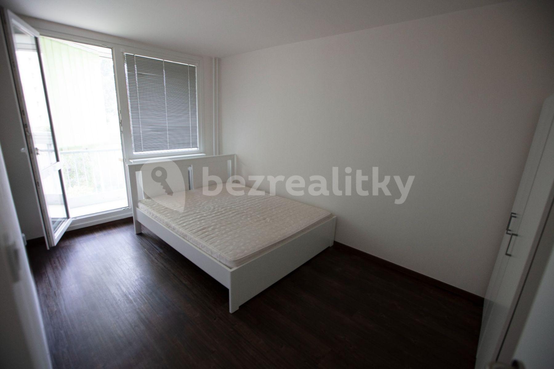 2 bedroom with open-plan kitchen flat to rent, 67 m², Jažlovická, Prague, Prague