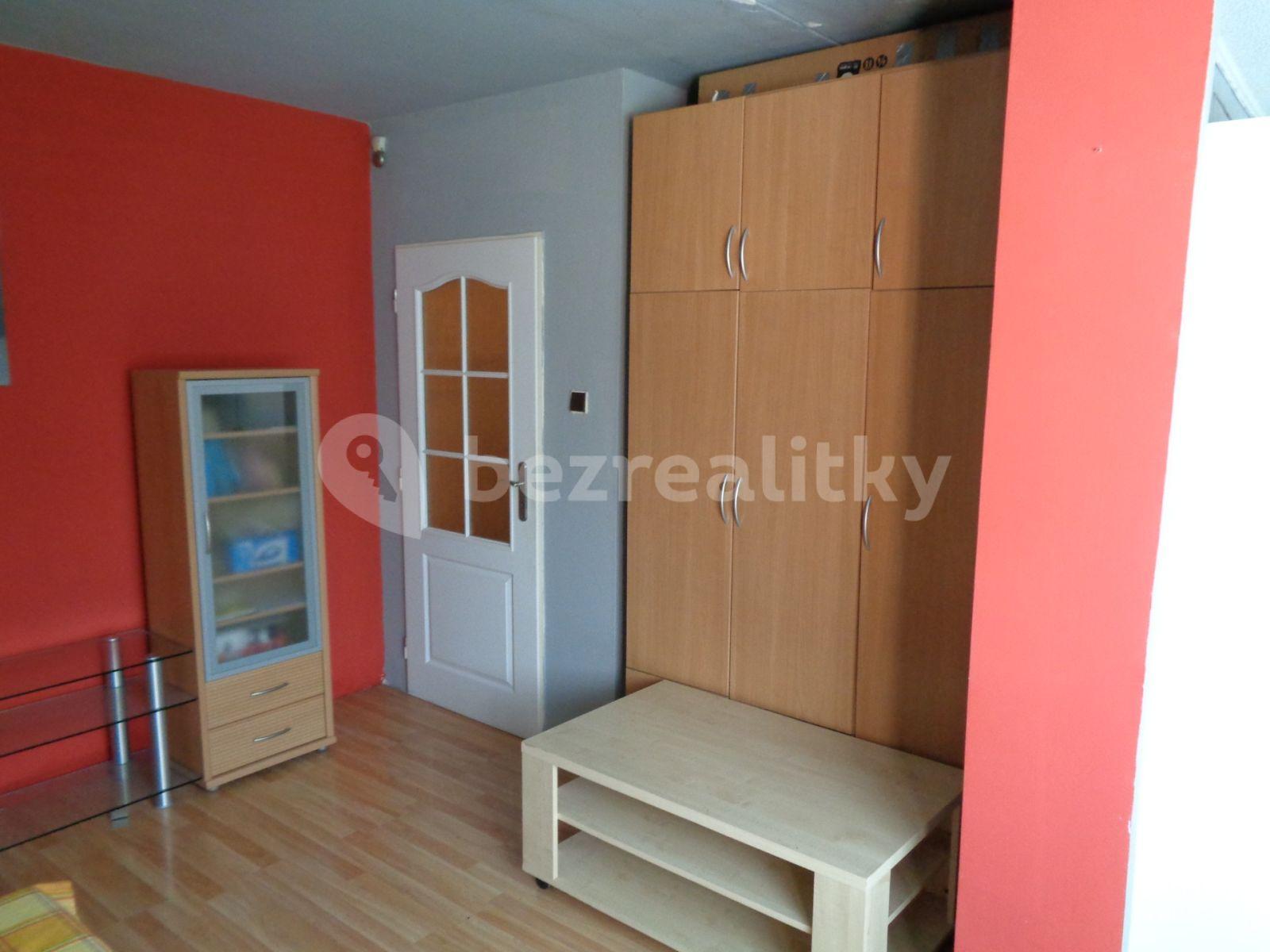 Studio flat to rent, 27 m², Moskevská, Most, Ústecký Region