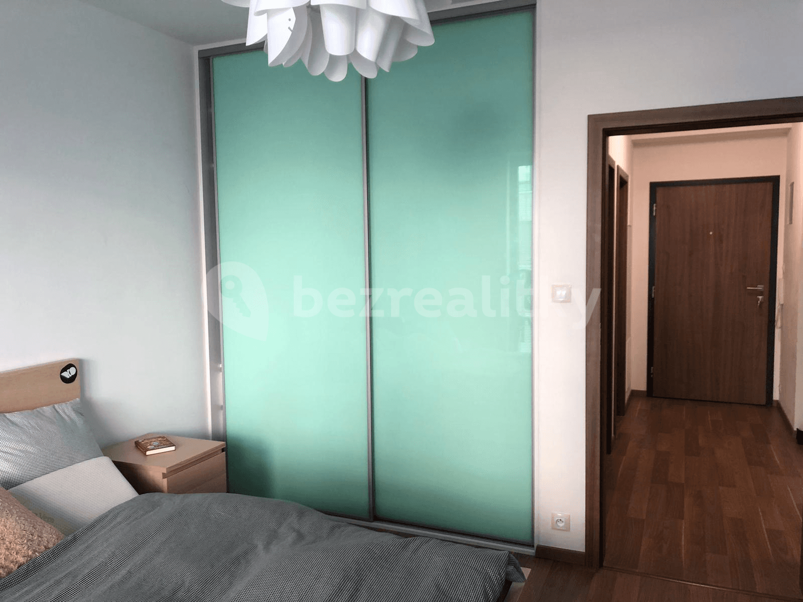 1 bedroom with open-plan kitchen flat to rent, 65 m², Rižská, Prague, Prague